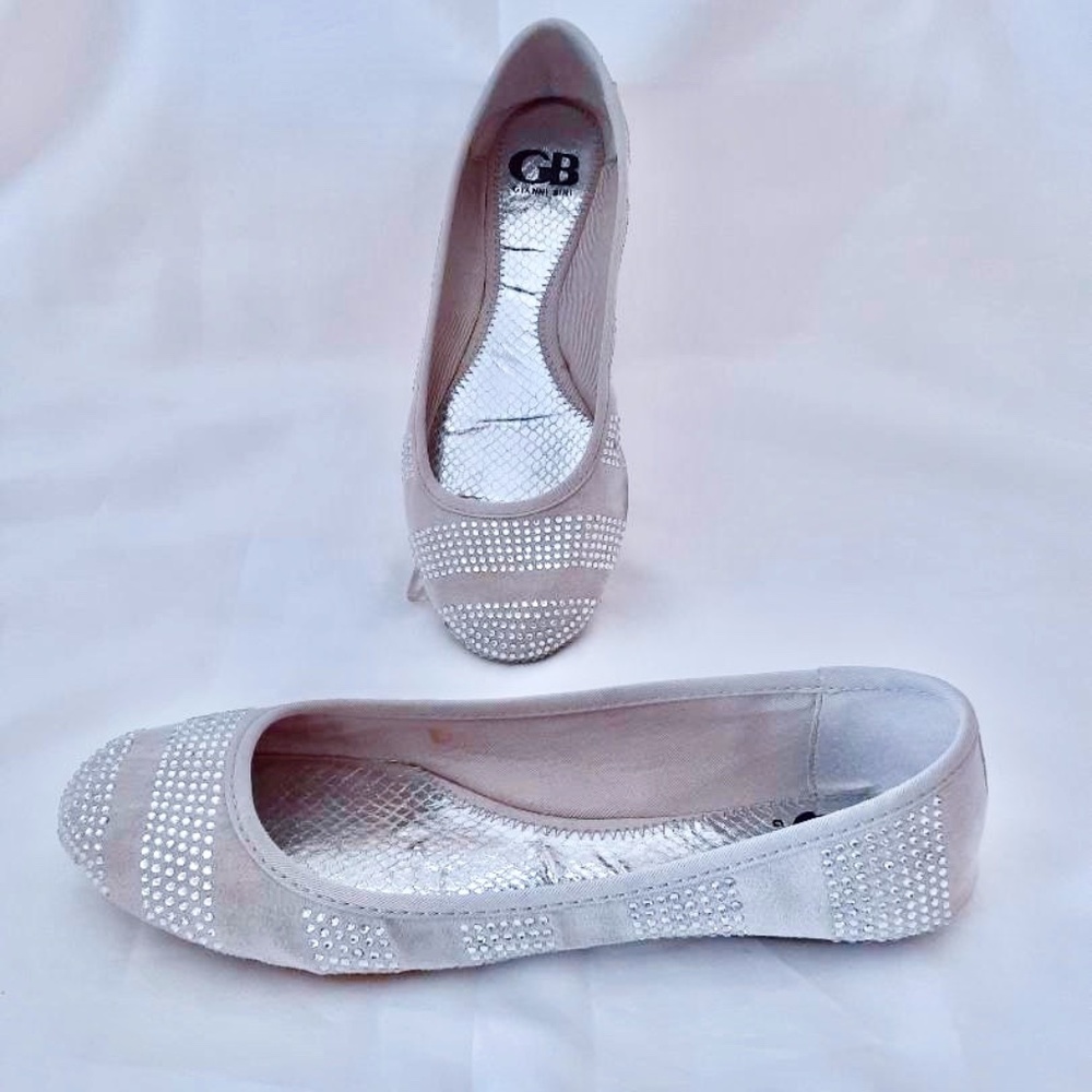 Giani Bini Silver Ballet Flat Shoes with Silver Accents S 8 1/2